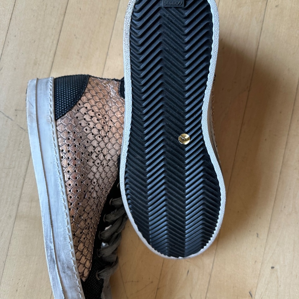 P448 You can Surf later Copper scale hi top, 38 (7.5-8) CB2364 - Picture 4 of 7